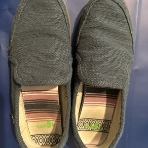 Green Sanuk Tideline Hemp